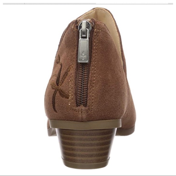 Kenneth Cole Reaction Side Gig tan embroidered leather ankle boots - Picture 3 of 15